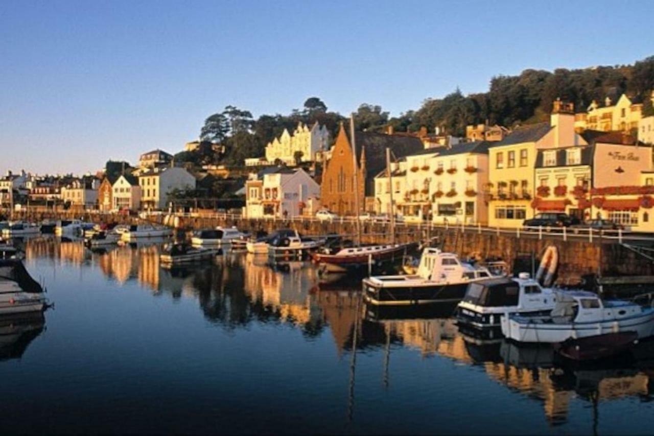 Beautiful 1Br Apartment In Historic St Aubin House Buitenkant foto