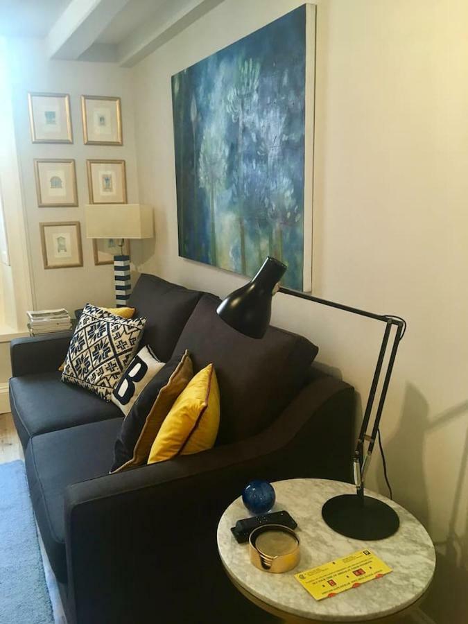 Beautiful 1Br Apartment In Historic St Aubin House Buitenkant foto