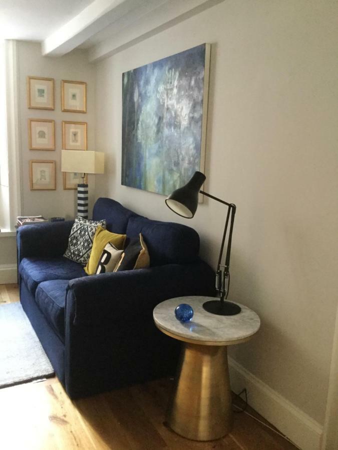 Beautiful 1Br Apartment In Historic St Aubin House Buitenkant foto