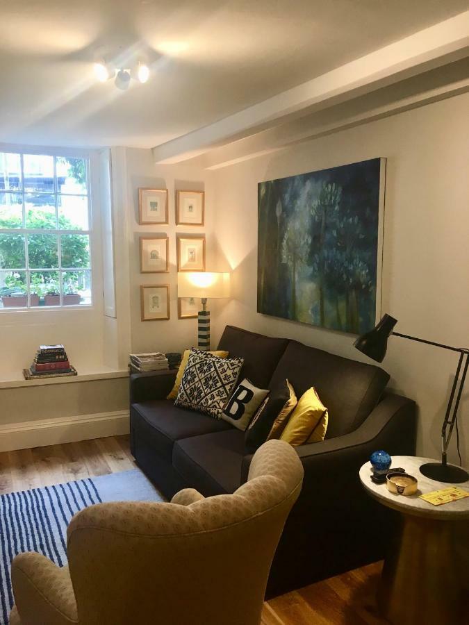 Beautiful 1Br Apartment In Historic St Aubin House Buitenkant foto